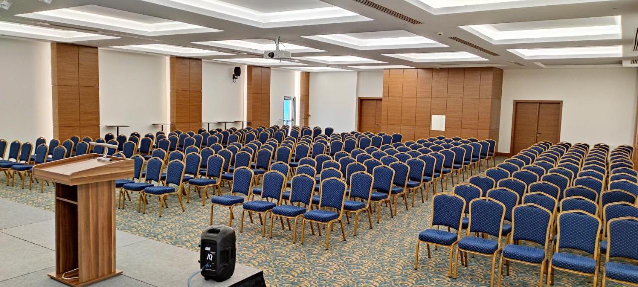 Tezmadra Hotel Burhaniye ภายนอก รูปภาพ