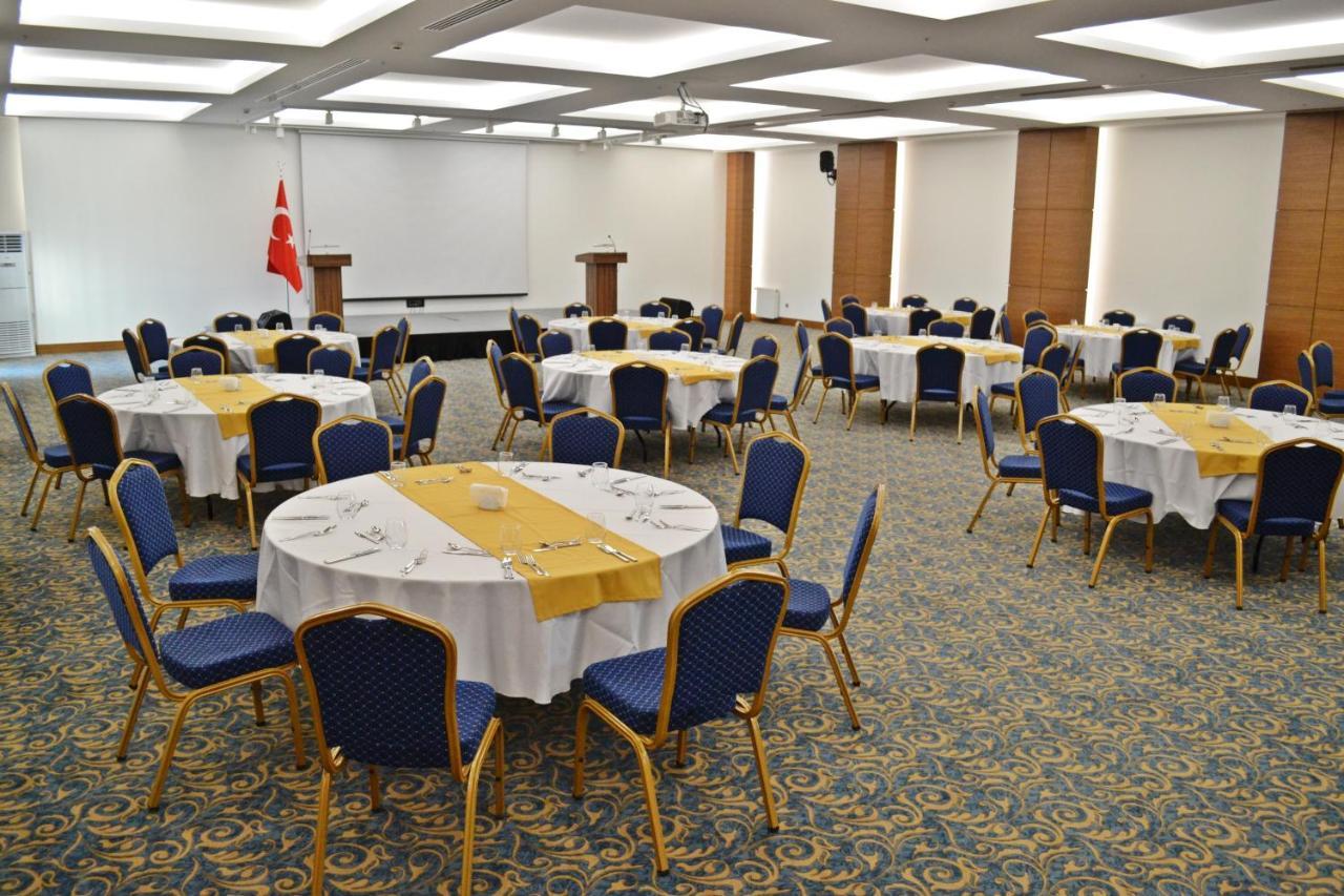 Tezmadra Hotel Burhaniye ภายนอก รูปภาพ