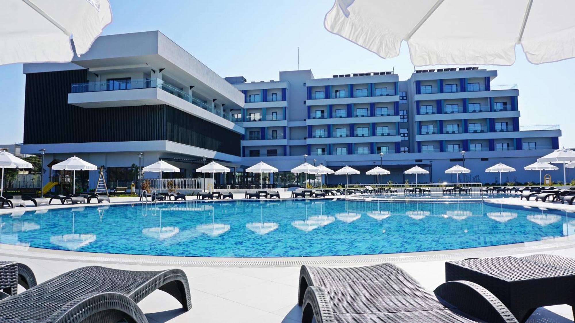 Tezmadra Hotel Burhaniye ภายนอก รูปภาพ